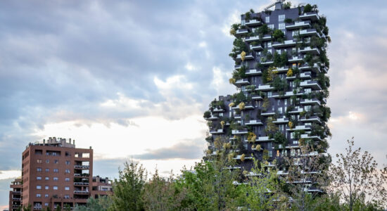 Bosco verticale Milano-Foto da imagoeconomica