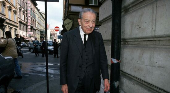 Enrico Cuccia-Foto da imagoeconomica