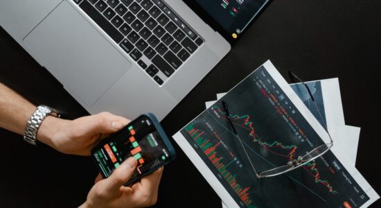Fine settimana di fuoco sui mercati-Foto da pexels.com