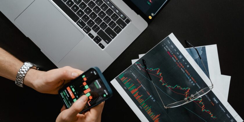 Fine settimana di fuoco sui mercati-Foto da pexels.com
