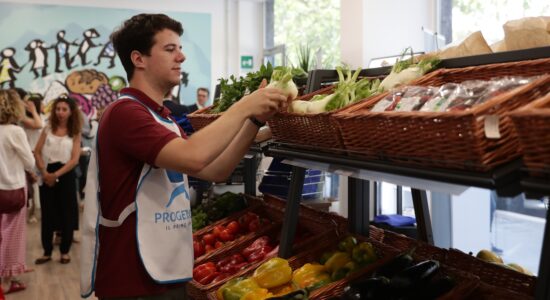 Frutta e verdura di stagione-Foto da imagoeconomica