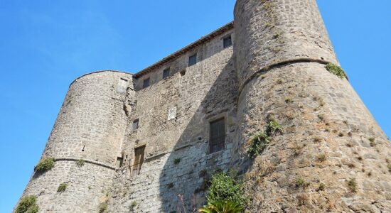 La Rocca d Ronciglione-Autore Albarubescens Foto da wikipedia