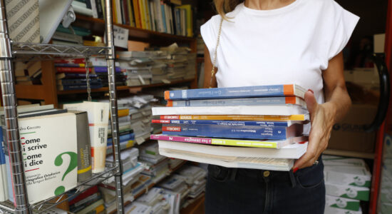 Libri-Foto da imagoeconomica