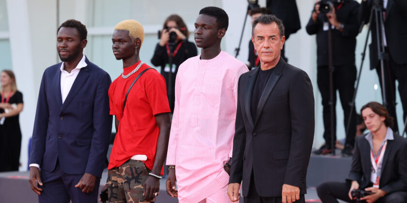 Matteo Garrone con il cast del film Io Capitano-Foto da imagoeconomica