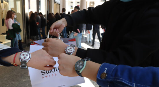 Orologi della Swatch-Foto da imagoeconomica