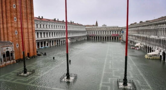 Piazza San Marco a Venezia-Foto da imagoeconomica