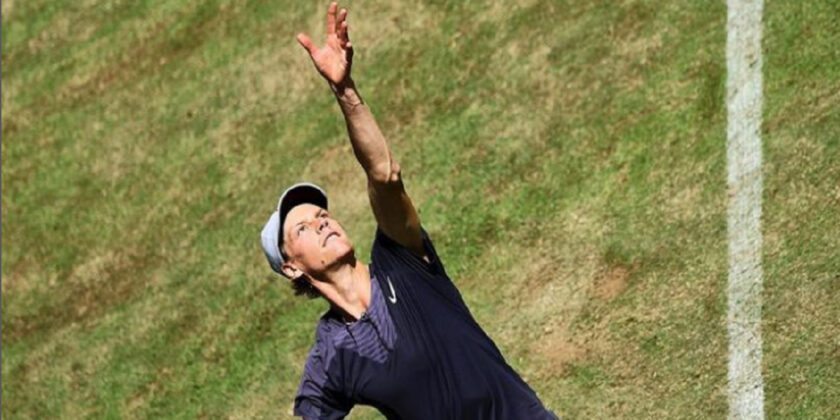 Quanto costa l'iconica borsa Gucci di Jannik Sinner indossata a Wimbledon 2023