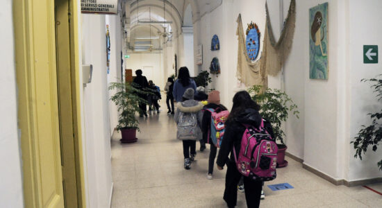 Ritorno a scuola-Foto da imagoeconomica