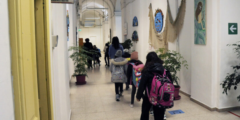 Ritorno a scuola-Foto da imagoeconomica
