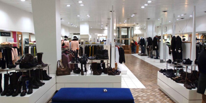 Scarpe alla moda-Foto da imagoeconomica