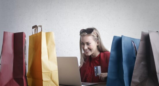 Scarpe di marca a prezzi convenienti, ecco dove
