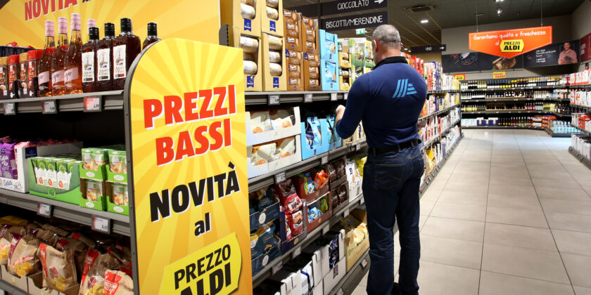 Supermercato Aldi-Foto da imagoeconomica