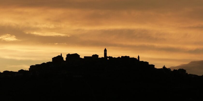 Tramonto sule Langhe-Barolo-Foto da pixabay.com