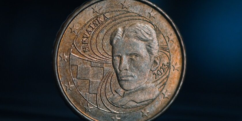 Una monera raffigurante Nicola Tesla-Foto da pixabay.com