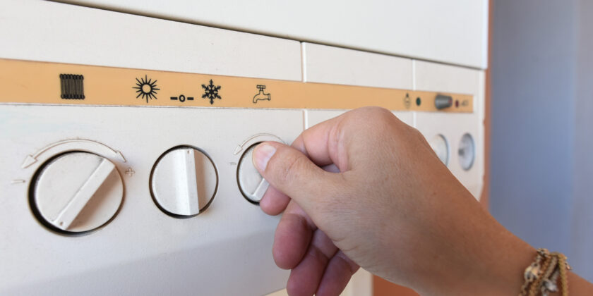 5 consigli per risparmiare sulla caldaia-Foto da imagoeconomica