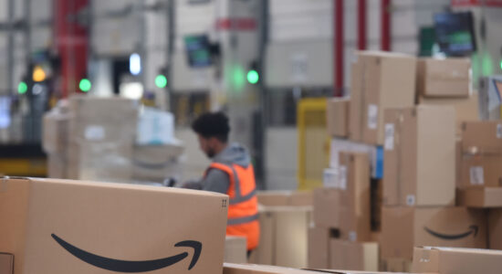 5 profumi originali da donna in offerta su Amazon-Foto da imagoeconomica