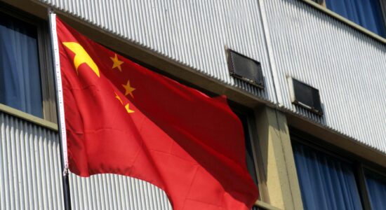Bandiera della Cina-Foto da imagoeconomica