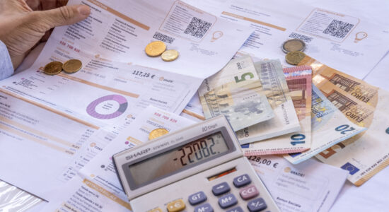 Bolletta luce e gas-Foto da imagoeconomica