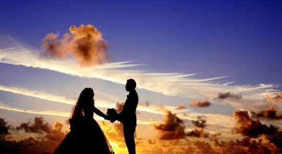 Come vestirsi a 40 e 50 anni per un matrimonio-Foto da pixabay.com