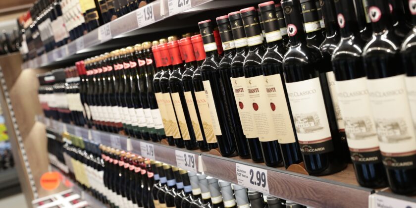 Consigli per scegeliere il vino giusto-Foto da imagoeconomica