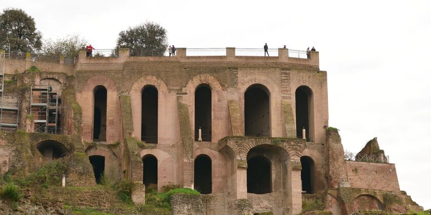 Domues tiberiana-Foto da wikipedia