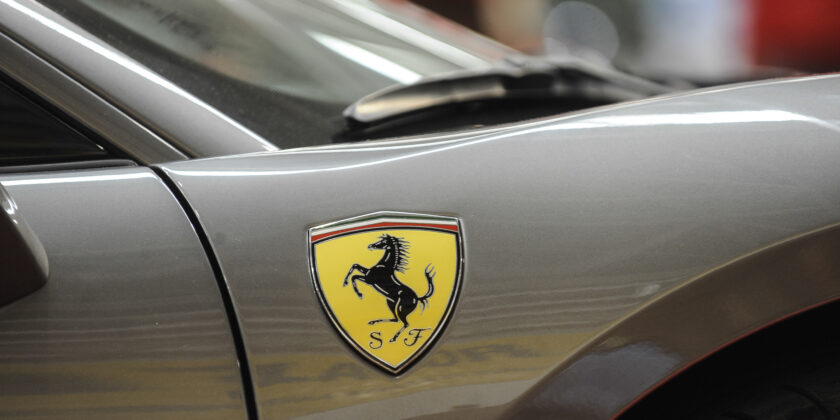 Ferrari marchio-Foto da imagoeconomica