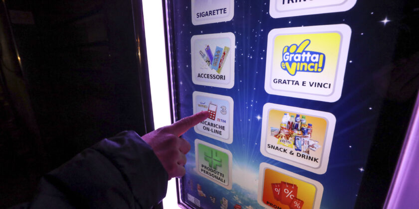 Gratta e Vinci-Foto da imagoecomomica