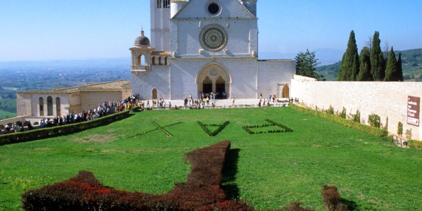 La Basilica di San Francesco ad Assisi-Foto da imagoeconomica