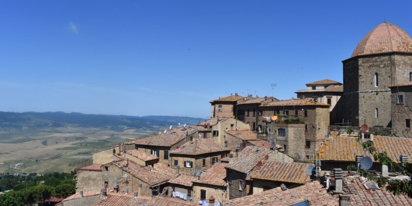 Panorama della città di Volterra-Foto da pixabay.com