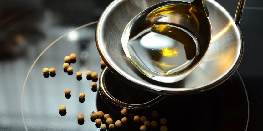 Prezzi alle stelle per l’olio extravergine di oliva-Foto da pixabay.com