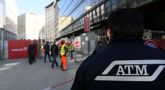 Tante posizioni aperte per questo lavoro sicuro-Foto da imagoeconomica