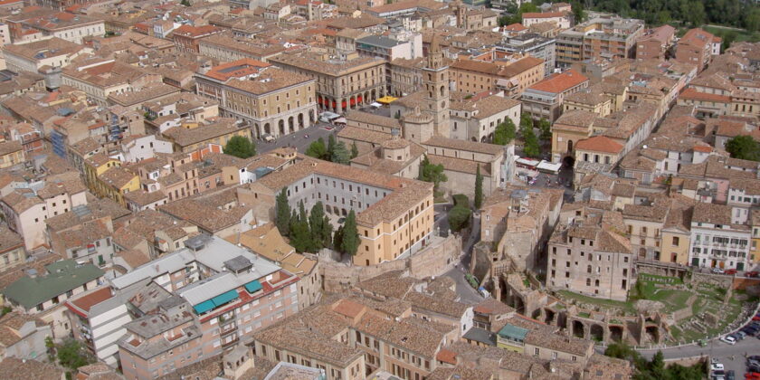 Teramo dall'alto-Foto da wikipedia