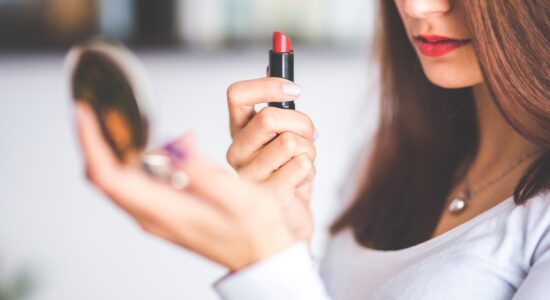 I migliori balsami nutrienti che lucidano le labbra come un gloss-Foto da pixabay.com