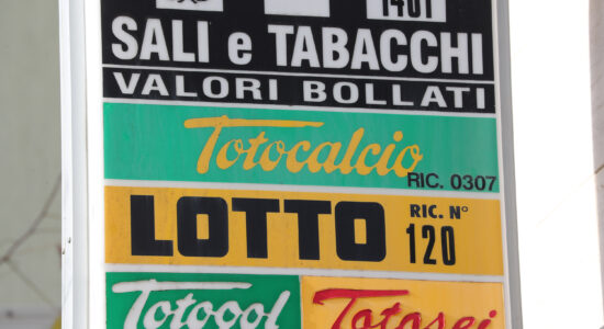 I numeri da giocare al Lotto-Foto da imagoeconomica