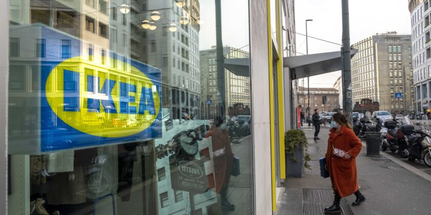 Ikea spiazza tutti con le nuove decorazioni di Natale-Foto da imagoeconomica