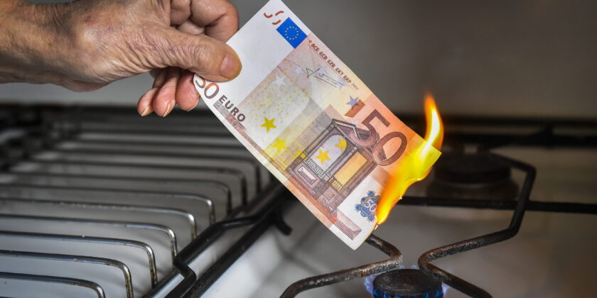 Mazzata sulle bollette del gas-Foto da imagoeconomica