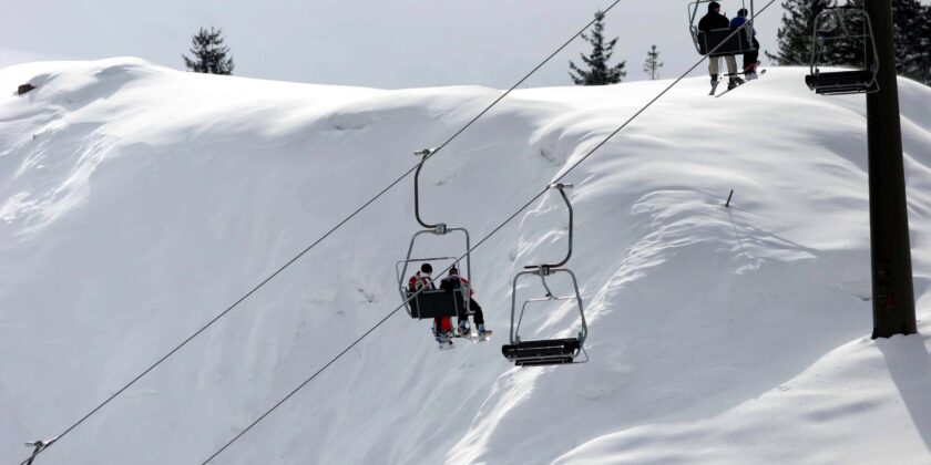 Per chi ama sciare in arrivo la mazzata skipass-Foto da imagoeconomica