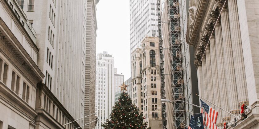 Le previsioni di Wall Street per 3 titoli nel 2024