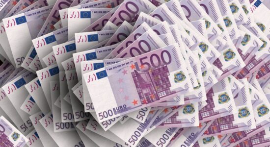 Nuovo bonus da 77,20 euro alle famiglie-Foto da pixabay.com