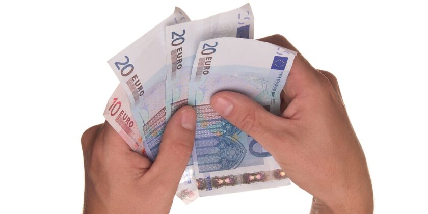 Proiezioni dei prezzi per il 2024 di 2 cambi valutari-Foto da pixabay.com