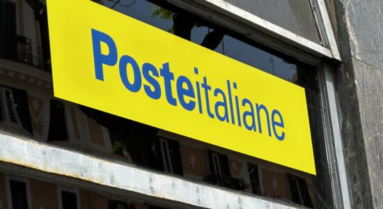 Quanto rendono oggi 10.000 euro investiti sui buoni fruttiferi postali a 4 anni-Foto da imagoeconomica