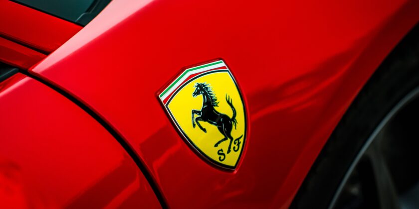 Attenzione al possibile ribasso che incombe sulle azioni Ferrari